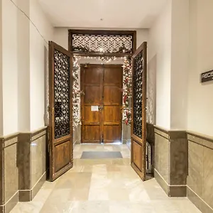 3* 아파트호텔 Bibo Plaza Nueva